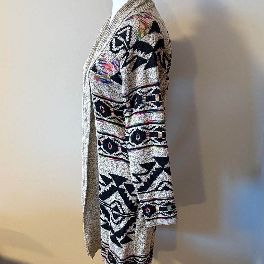 NWT Northern Angel Aztec Southwestern Cardigan Long Sweater. Size Medium - Picture 3 of 8
